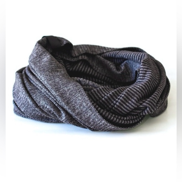 Lululemon | Vinyasa Scarf - Picture 5 of 5